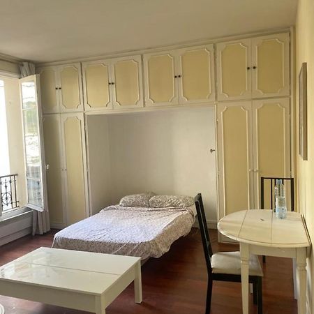 Charmant Appartement Vaugirard Paris Exterior photo