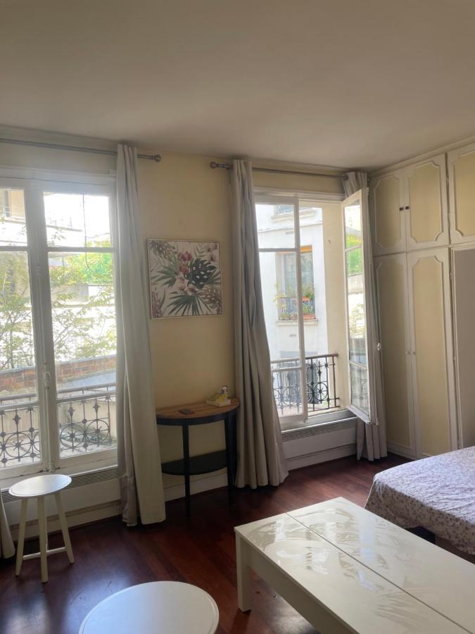 Charmant Appartement Vaugirard Paris Exterior photo